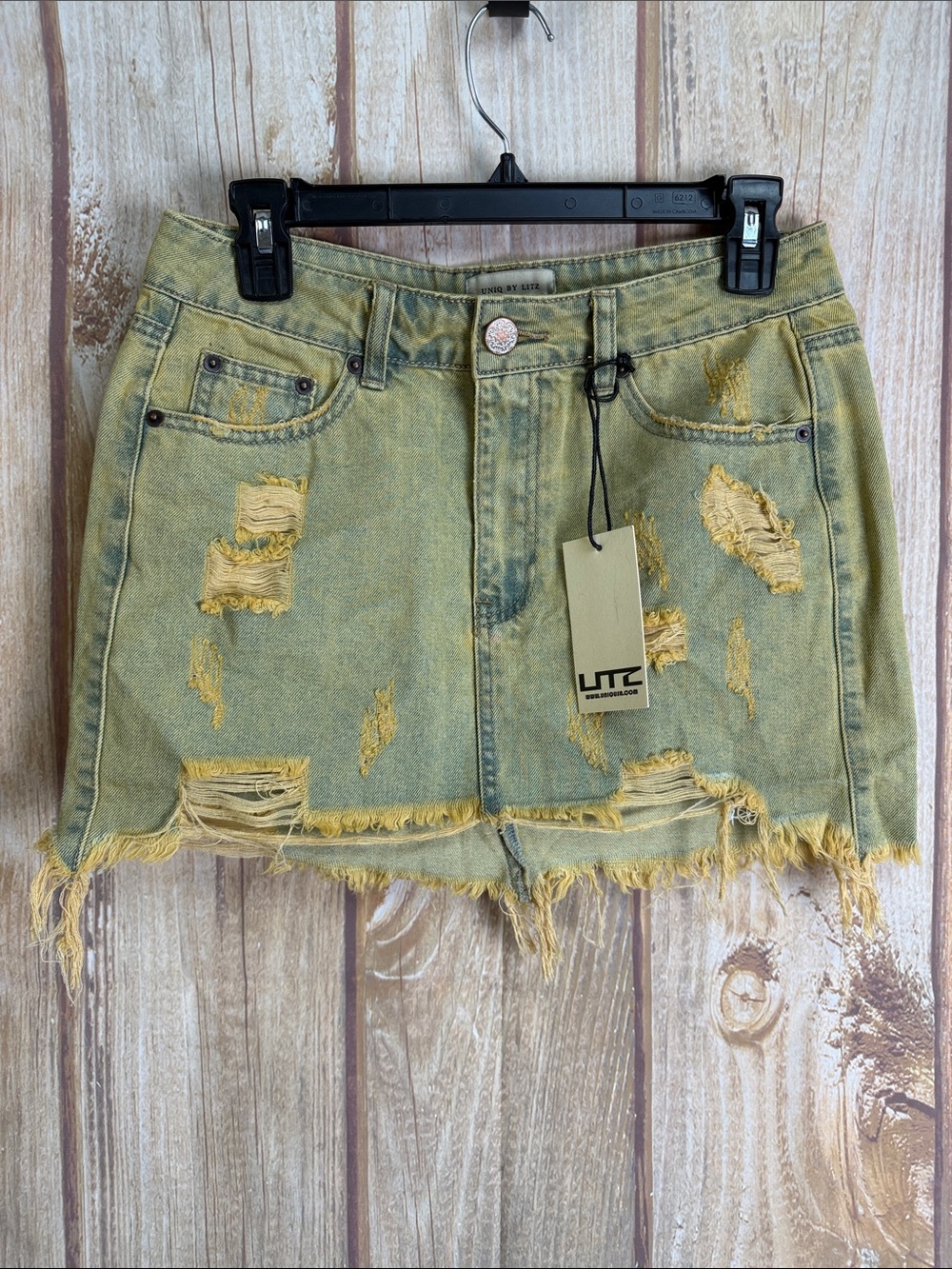 NWT Uniq by LITZ Distressed Denim Mini Skirt Size Small